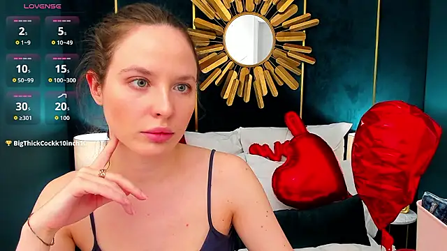 دردشة MonaRicci الجنسية المباشرة