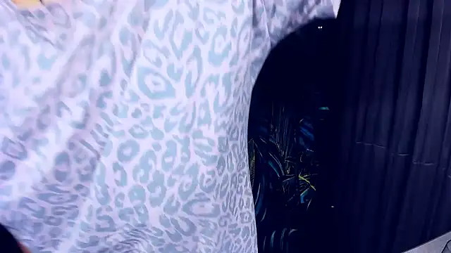 Chat +18 de AlexiaDarren ao vivo