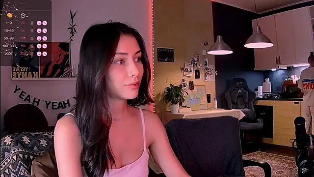 KatiKate: απευθείας συνομιλία ΧΧΧ