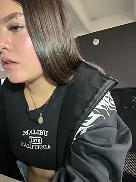 Chat XXX en directo de Camila_Duarte2