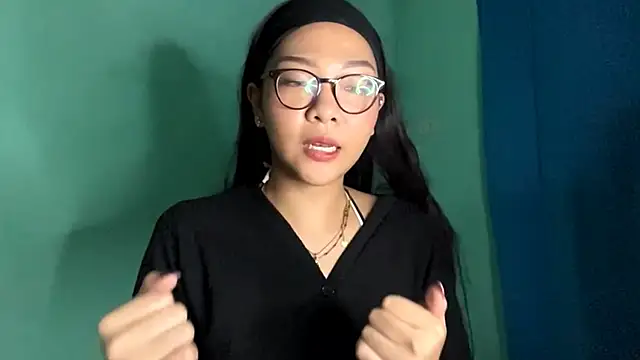 Chat +18 de TerisaYellow ao vivo