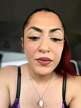 YourQueen18: απευθείας συνομιλία ΧΧΧ