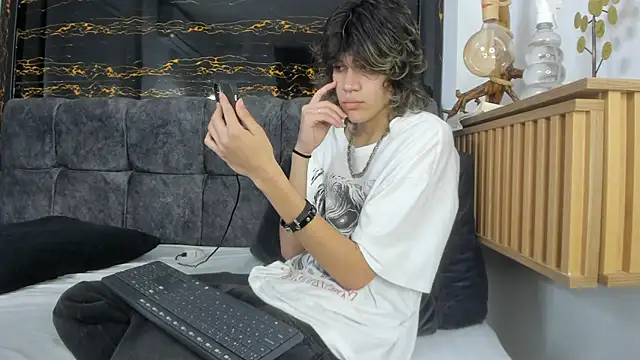 عرض كام Diamond_twink