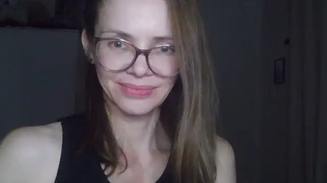 SEA_Dream Adlı Modelin Canlı XXX Sohbeti