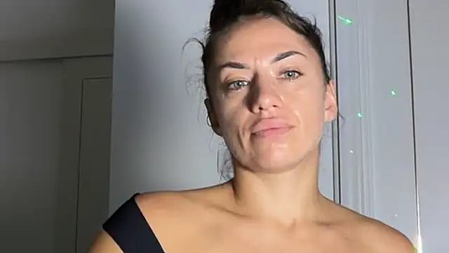 Roriann – Naživo XXX chat