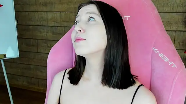 TinnaBurtonのライブXXXチャット