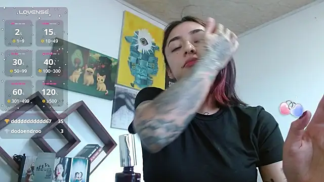 Chat +18 de ZoeBakers_ ao vivo