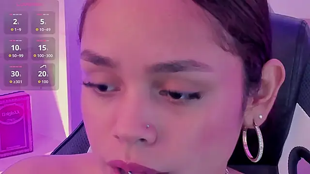 CarolineFyre 现场XXX聊天