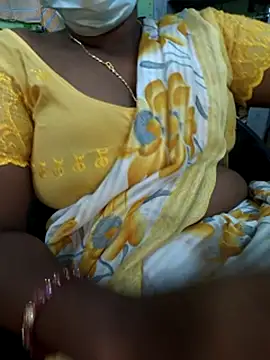 Tamilselviroja-'s Live XXX Chat