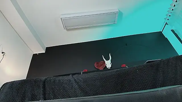 _Jade_16 Live XXX-Chat