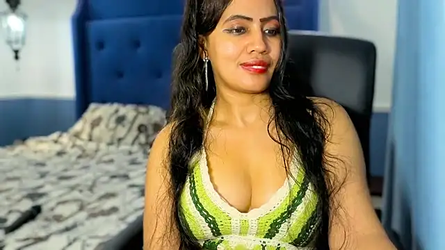 FannyXhot élő XXX-chatje