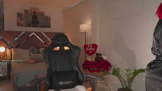 XXX chat uživo modela KateOwens