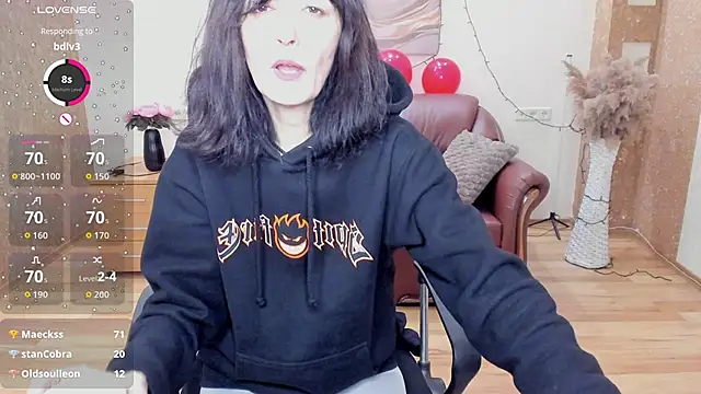 Dana_Haliti Chat XXX in diretta