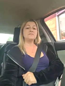 NikkiBlisss Chat XXX in diretta