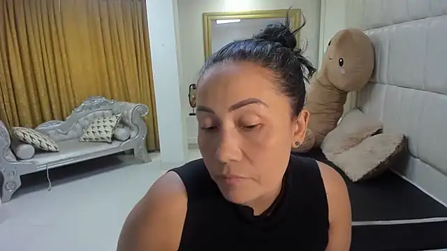 Chat +18 de gaby_trent ao vivo