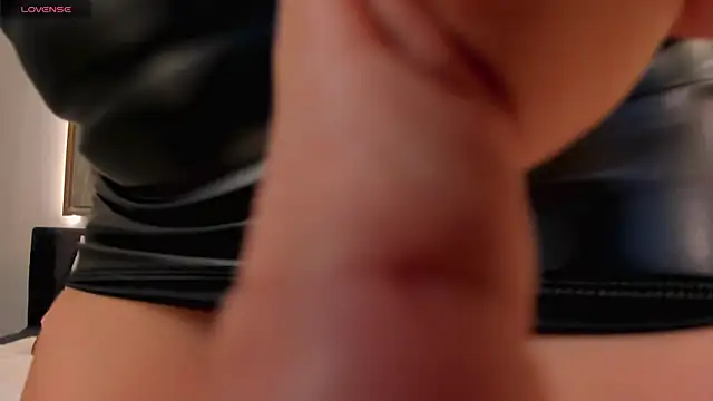 KylaMorrison Adlı Modelin Canlı XXX Sohbeti