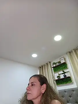 sasi_luna's Live XXX Chat