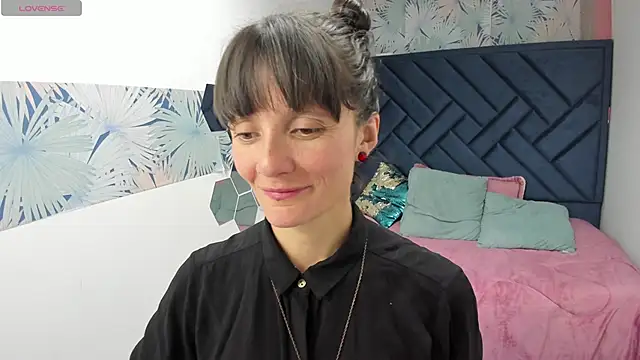 Chatroom XXX en direct de Valery_More__