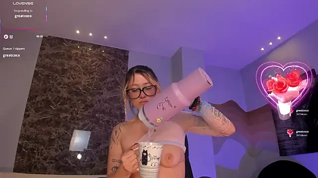 Chatroom XXX en direct de EveBensonX