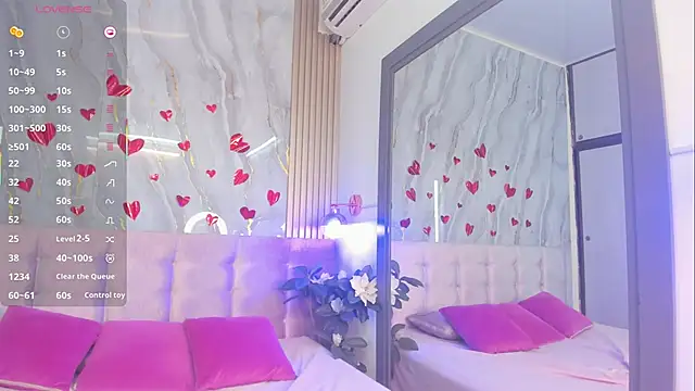 SalomeeHills 现场XXX聊天