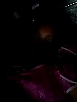 Czat XXX na żywo – riyahot-3