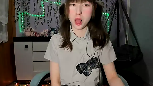 Yoonhee_ki: онлайн-секс-чат