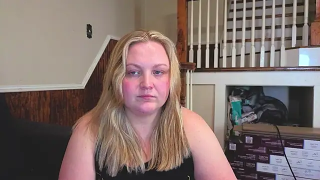 PhatAssBlond Adlı Modelin Web Kamerası Şovu