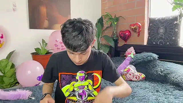 Andy_Belier23 Chat XXX in diretta