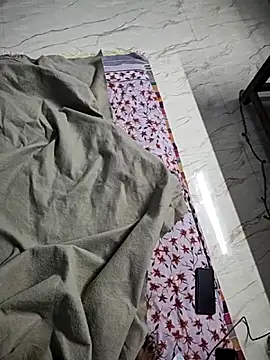 yournaughtysam 在線直播表演