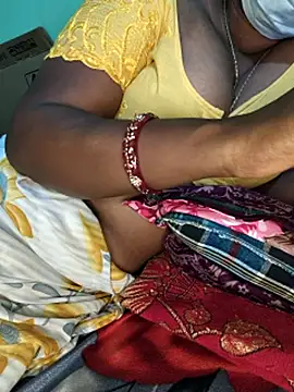 Tamilselviroja- লাইভ XXX চ্যাট