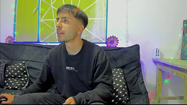 XXX chat uživo modela Lord_Apolo