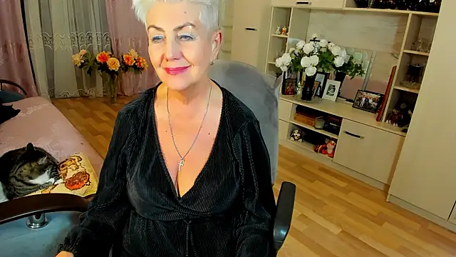 Онлайн чат XXX HotandMature