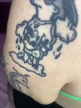 แชท XXX สดของ Mizztikaa