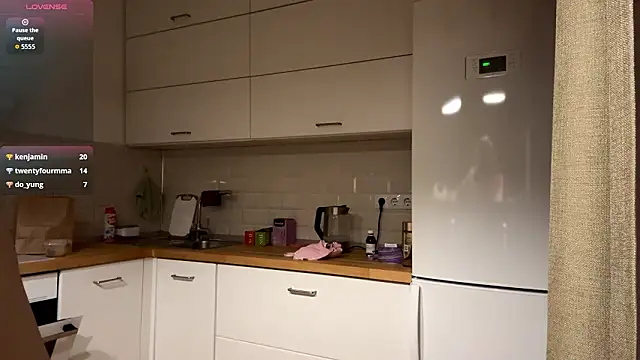 ElfriedaZwack – Naživo XXX chat