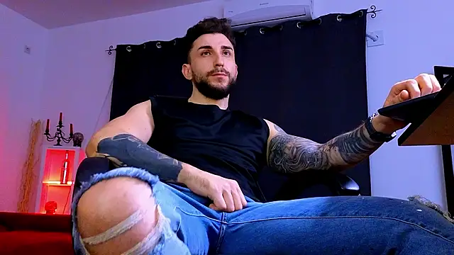 Chatroom XXX en direct de MightyAaron66