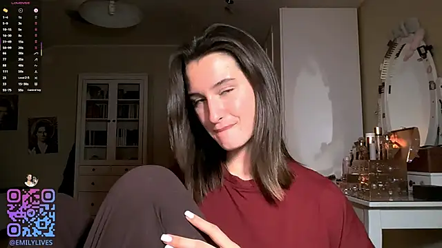 DarlineBrustera 现场XXX聊天