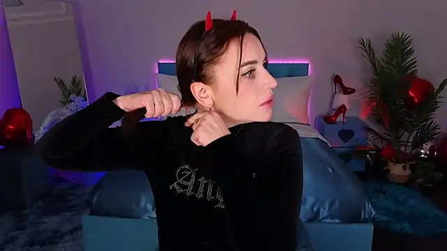 MarlaDewis élő XXX-chatje