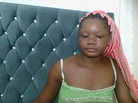 Chatroom XXX en direct de HotJeylee