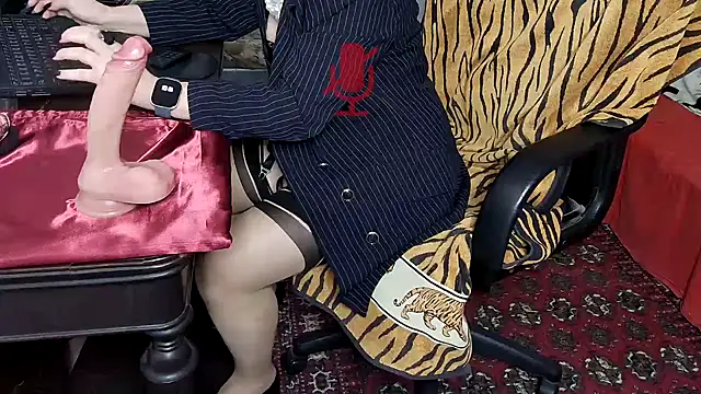 Chanel_Noire Obrolan Langsung XXX