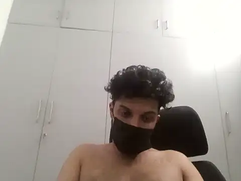 Chat XXX en directo de nihal4uuu