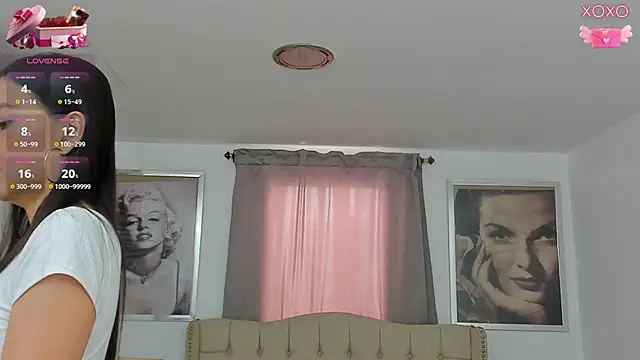 Beautyari_ élő XXX-chatje