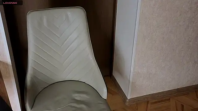 دردشة NoFace_Model الجنسية المباشرة