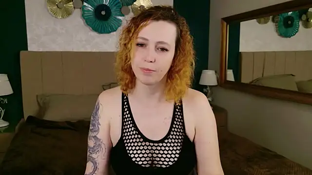 Pokazy przed kamerką – Evie_Berret