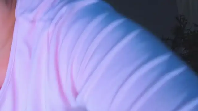 NikkiBustt – Naživo XXX chat