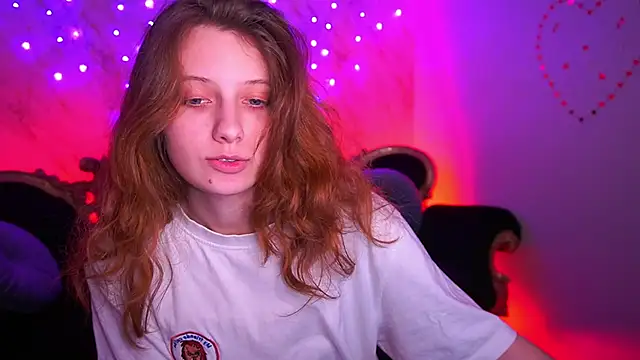 CuteeFoxy – Naživo XXX chat
