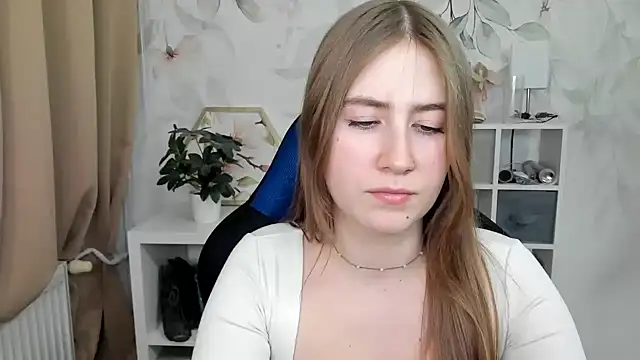 Chat XXX en directo de candy_Megan