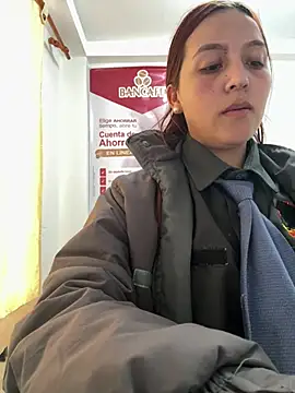 Emily-7_ 现场XXX聊天