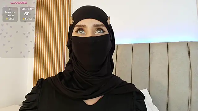 rawiya's Webcam Show