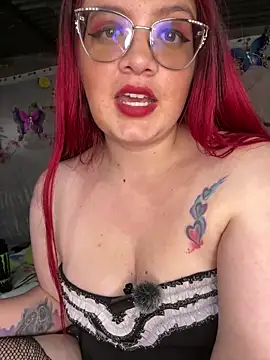 XXX chat uživo modela NinaGauther