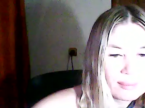 แชท XXX สดของ Kovirith